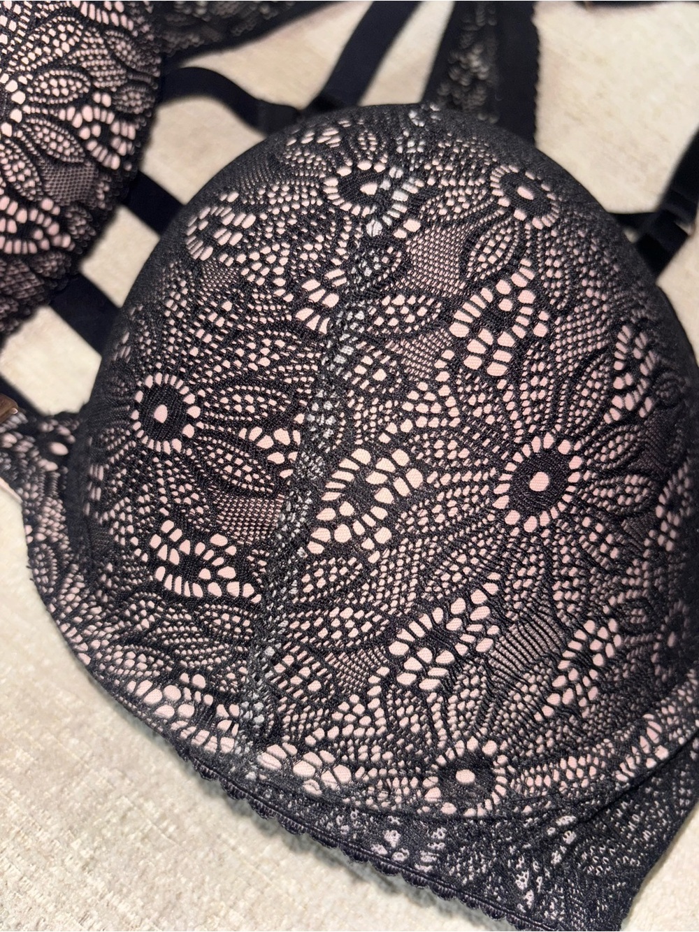 Victoria’s Secret 38D Very Sexy Black Lace Caged Racerback Push Up Bra Romance - Picture 7 of 16